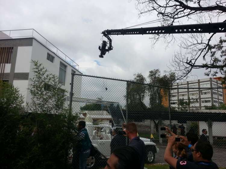 换一种视角看世界&mdash;&mdash;香港安迪摇臂