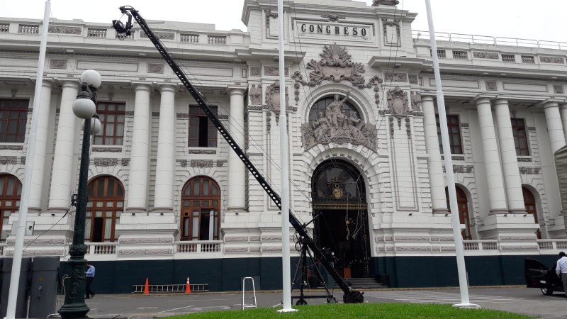 换一种视角看世界&mdash;&mdash;香港安迪摇臂