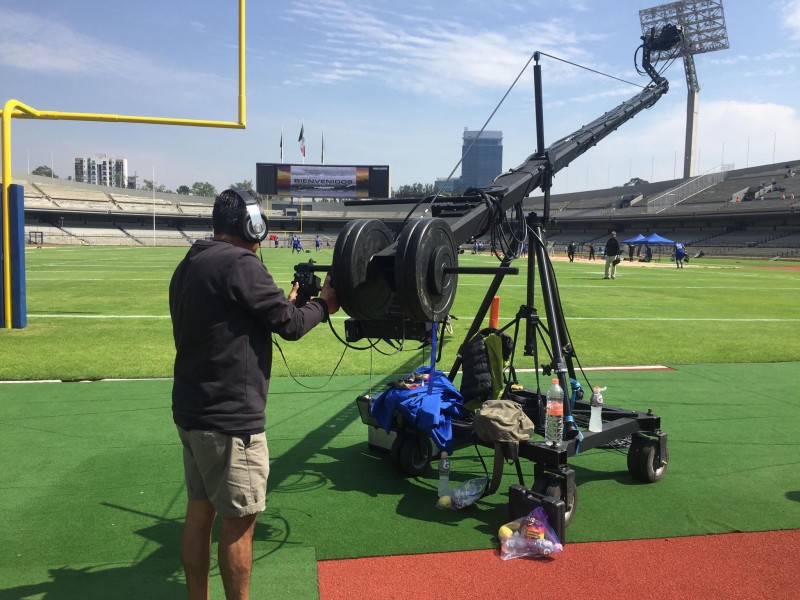 换一种视角看世界&mdash;&mdash;香港安迪摇臂